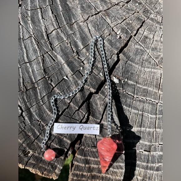 🍒Cherry Quartz Pendulum - Picture 2 of 6